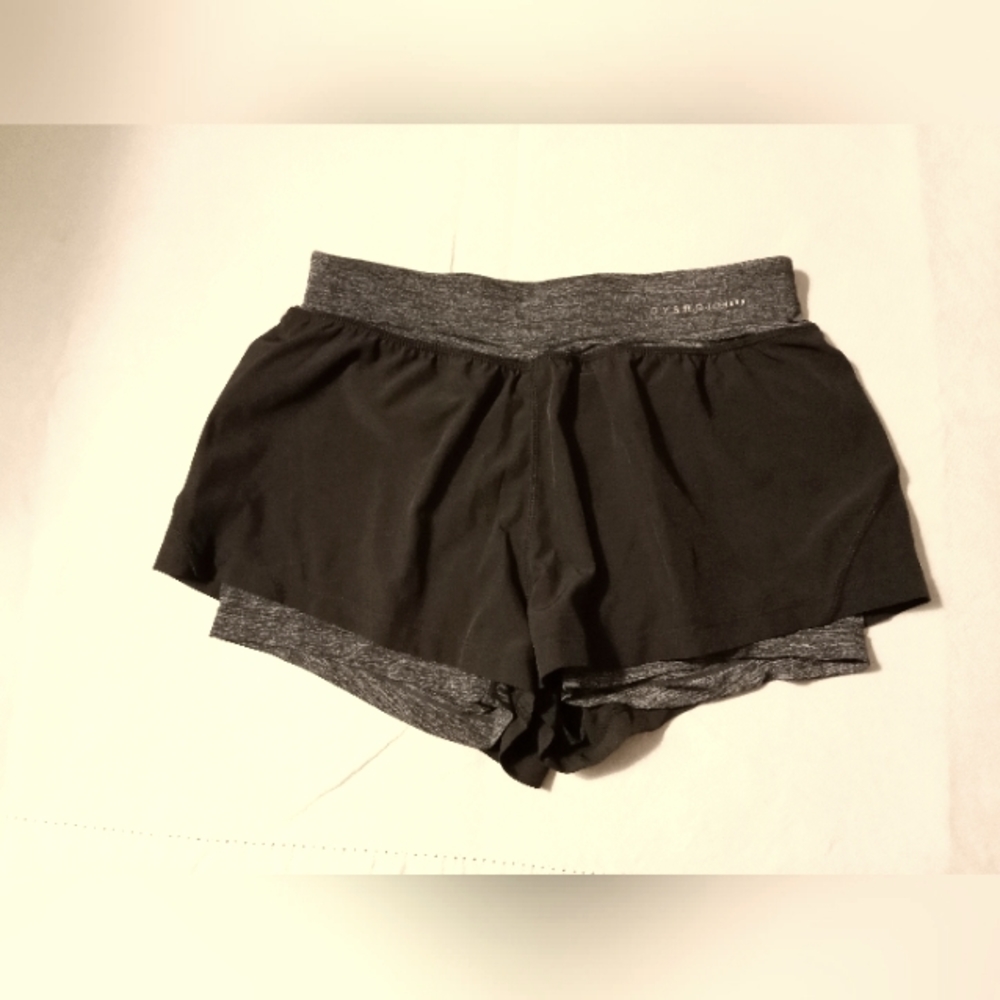 OYSHO Stylish Fitness Shorts